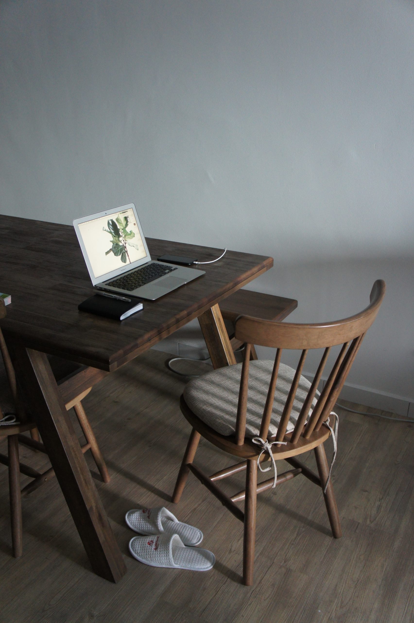 amish chair at minimalist dining table